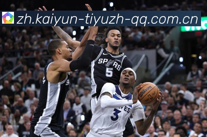 尼克斯对阵热火NBA常规赛激烈对决引爆球迷期待解析:最新赛事动态与深度分析 尼克斯对阵热火NBA常规赛激烈对决引爆球迷期待解析:最新赛事动态与深度分析